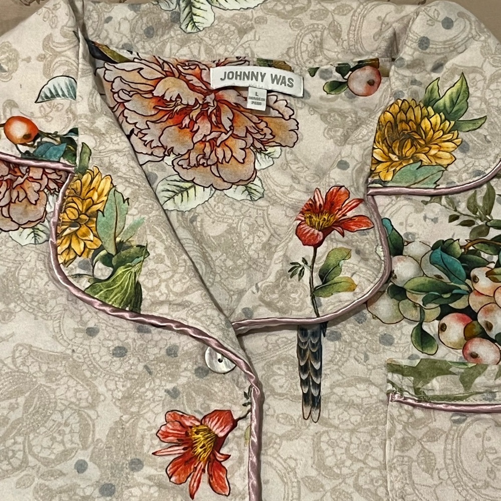 Johnny Was Multicolor Floral Button-Up Top - Picture 2 of 6